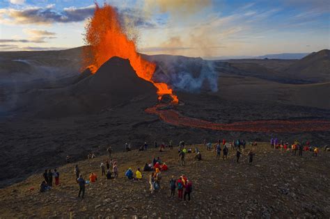 pictures of iceland volcano eruption 2023