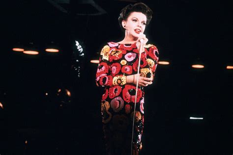 pictures of judy garland in london
