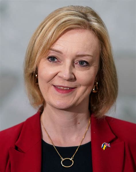 pictures of liz truss