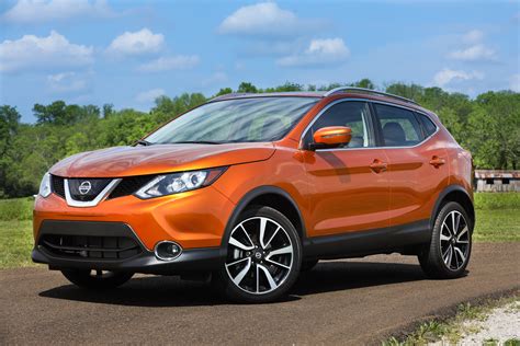 pictures of nissan rogue