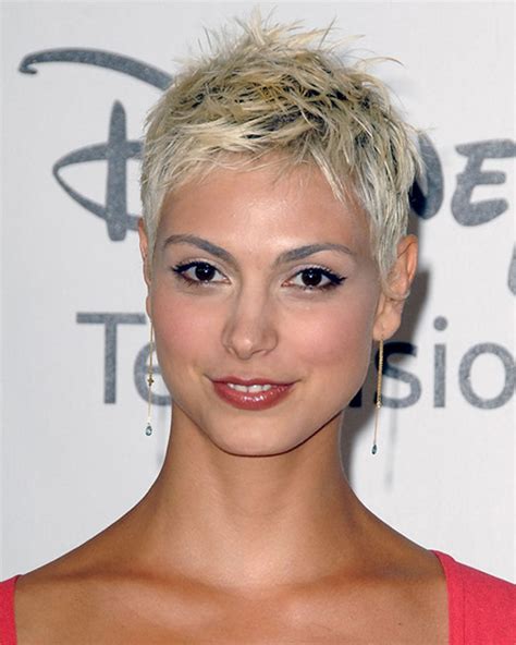 pictures of pixie cuts for women