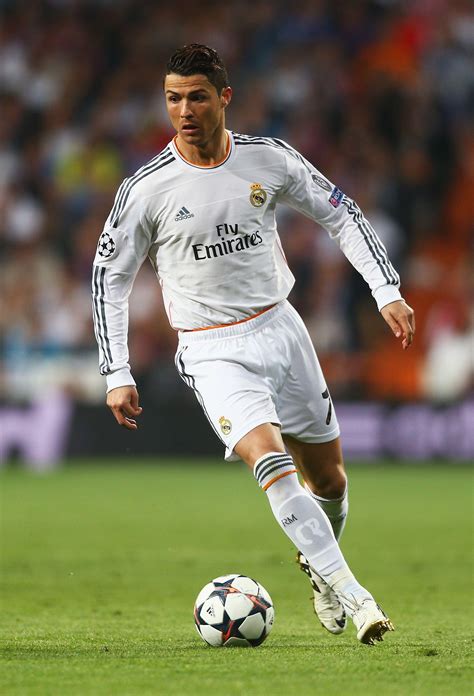 pictures of ronaldo football player