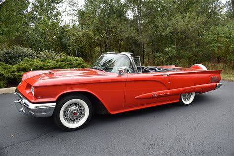 pictures of the 1960 ford thunderbird
