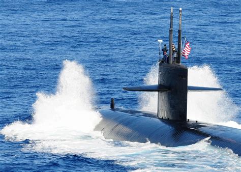 pictures of us submarines