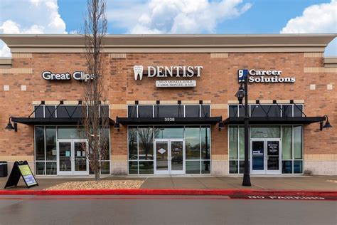 pike county il dental clinic