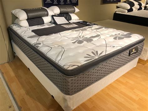 pillow top queen mattress prices