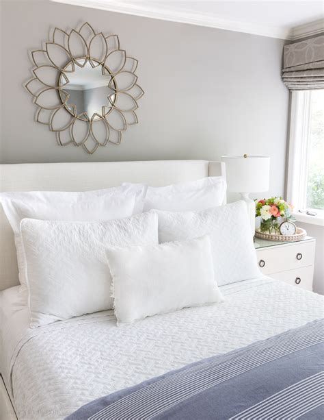 Pillows For A White Bed