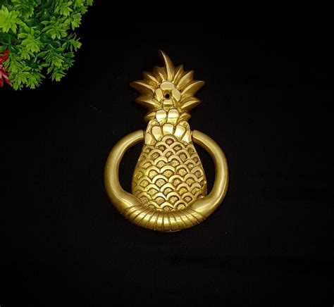 Pineapple Knocker Meaning