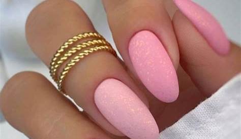 Love these light pink almond acrylic nails Almond acrylic nails