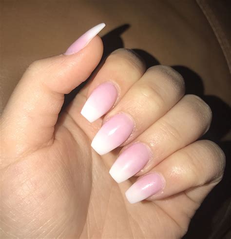 Pink And White Ombre Nails With Design / Ahead, 20 ombré pink nails