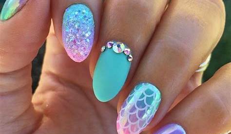 Pink sparkles and mermaid chrome nails Chrome nails, Nails, Pink sparkles
