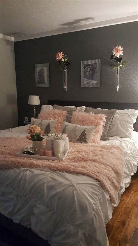 Pink And Gray In Bedroom