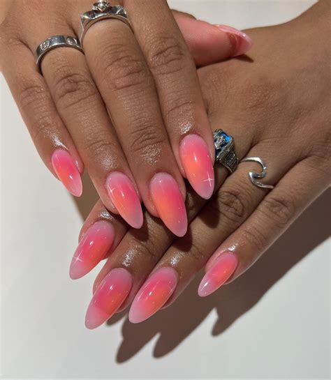 Discover the Magic of Pink Aura Nails Trends
