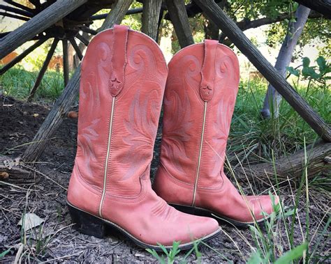 pink cowboy boots for women