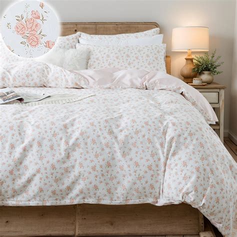 Pink Floral Bedding Trends 2023: Must-Try Styles