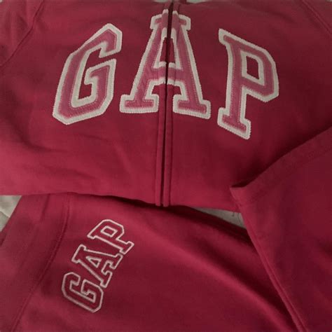 Pink Gap Set: Unveil Elite Fashion Secret