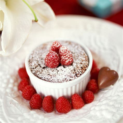 Elegant Desserts: Chocolate Soufflé Magic
