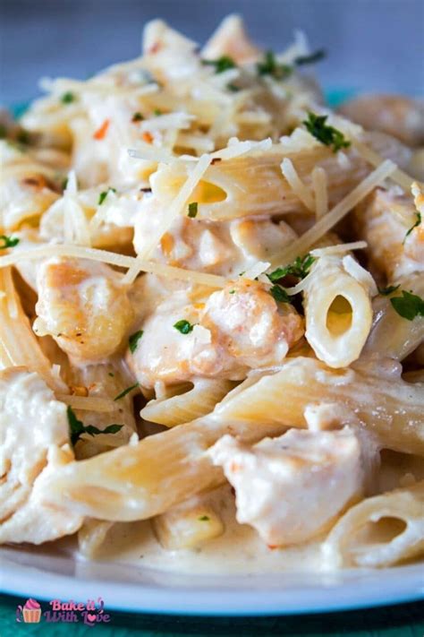 One-Pan Chicken Alfredo: Weeknight Magic!