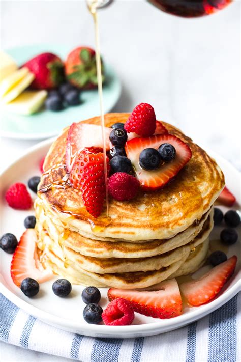Fluffy Buttermilk Pancakes with Berries
