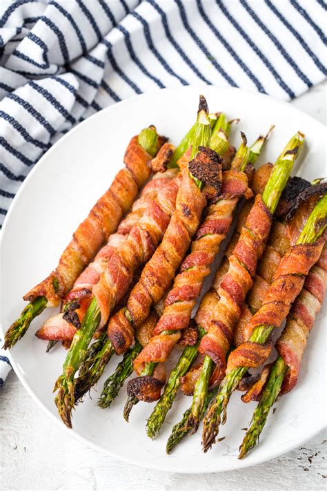 Maple-Glazed Bacon-Wrapped Asparagus
