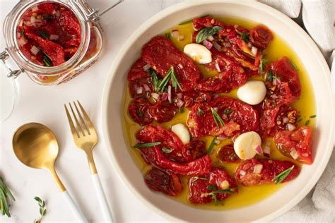 Infusing Flavors with Sundried Tomatoes