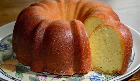 Christmas Rum Cake | The Pioneer Woman Holiday Desserts, Holiday Baking