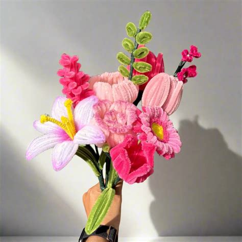 Pipe Cleaner Bouquets
