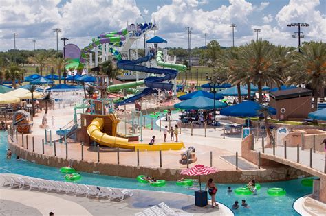 pirates bay water park hours