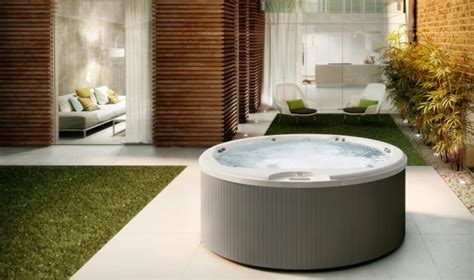 Piscine Jacuzzi Da Esterno Prezzi