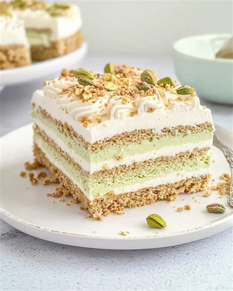 Pistachio Pudding Icebox Cake