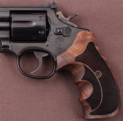 pistol grips for s&w revolvers