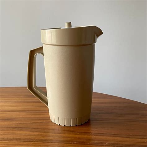 Pitcher Tupperware Vintage
