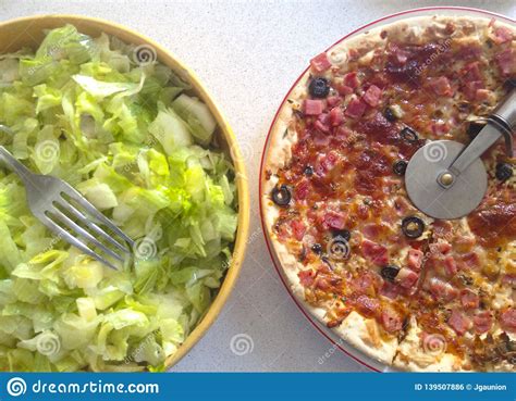 Pizza vs Salad
