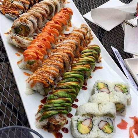 places to eat that deliver near me sushi