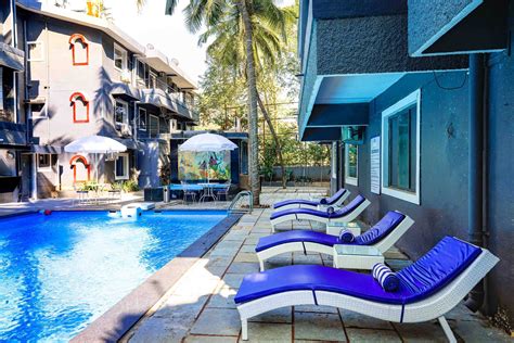 places to stay near candolim beach
