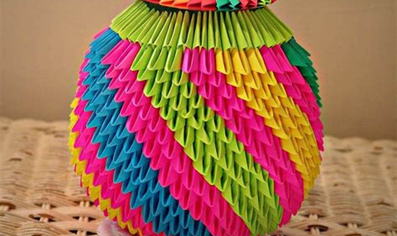 plan a design and pattern for an origami paper craft (vases/frames)