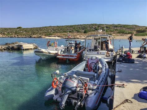 plan Chania diving trip