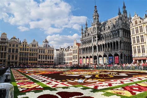 plan a vacation to belgium in summer