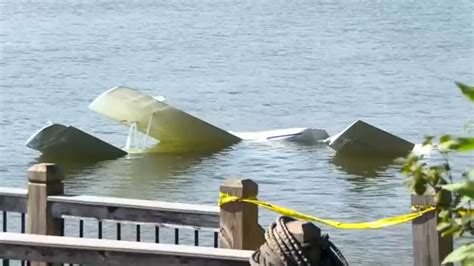 plane crash in lake hickory