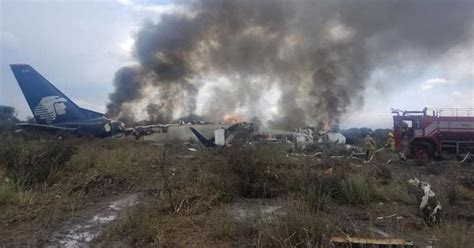 plane crash in mexico