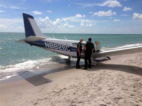 plane crash in venice fl today