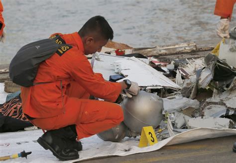 plane crash indonesia