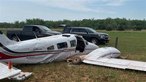 plane crash oklahoma today