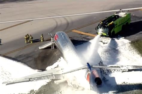 plane crash pic fire
