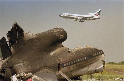plane crash year 1985