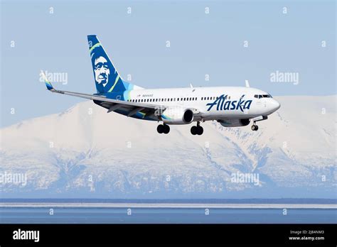 plane flights to anchorage alaska