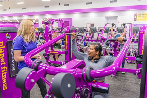 planet fitness careers pay