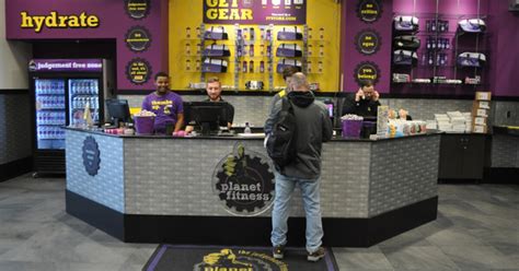 planet fitness personal trainer hourly pay