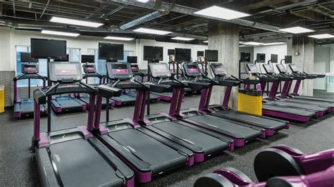 planet fitness san francisco hours