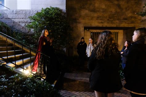 planning a ghost tour